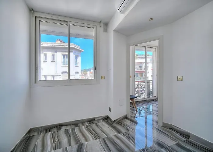 Ref 1757 - Cannes Back Croisette - Sea View Apartment For Rent