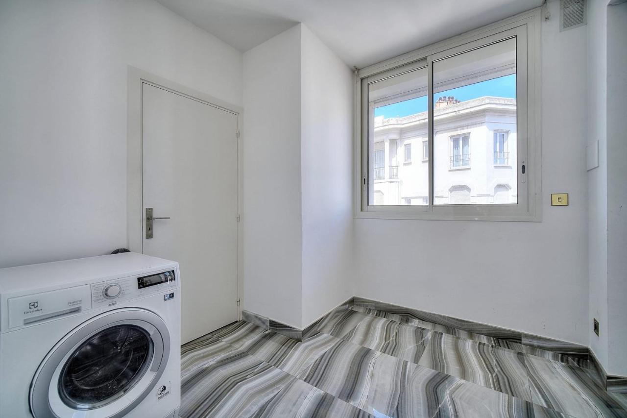 Ref 1757 - Back Croisette - Sea View For Rent * Cannes